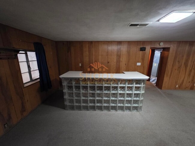 Building Photo - COZY 2 BR HOME NEAR CAMPUS WITH FINISHED B...