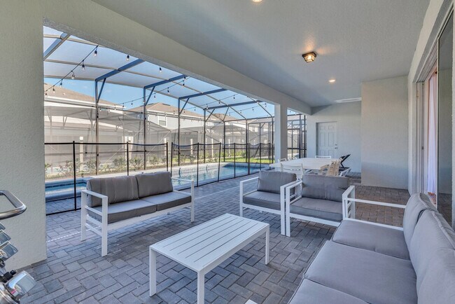 Building Photo - 3624 Lily Ln