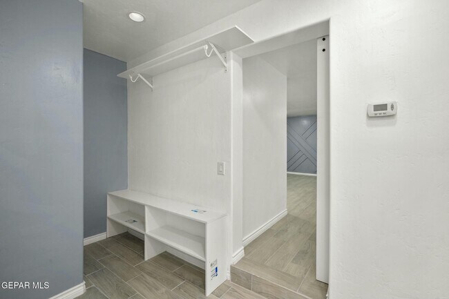 Building Photo - 2606 Justus St