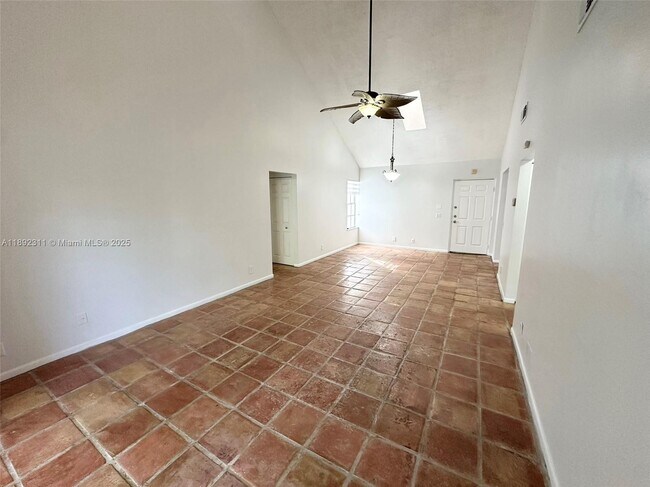 Building Photo - 10521 Mahogany Key Cir