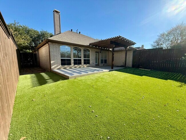 Building Photo - 3543 Nautical Dr