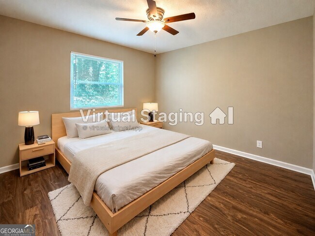 Building Photo - 813 Post Oak Cir