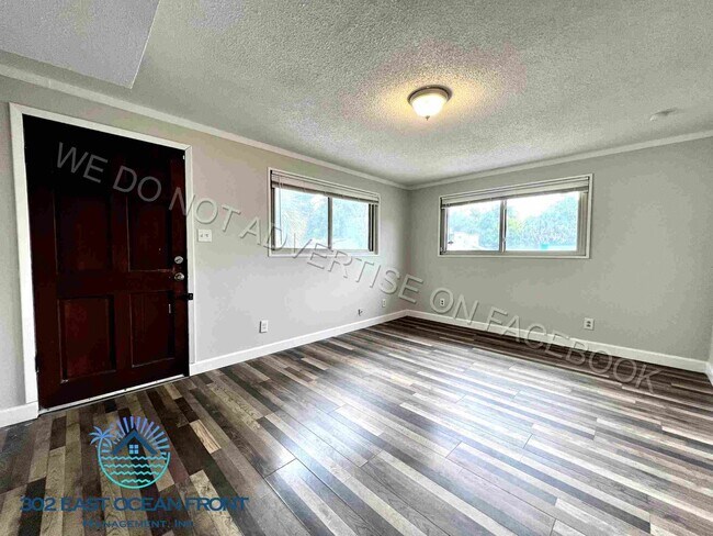 Building Photo - Beautiful 3 bedroom / 2 bathroom home now available in Brentwood!