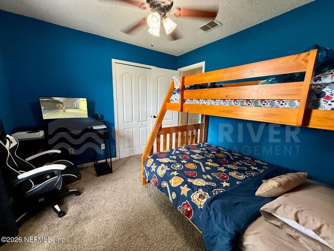 Building Photo - 7541 Allspice Cir N