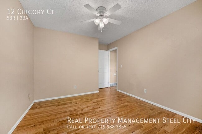 Building Photo - 12 Chicory Ct