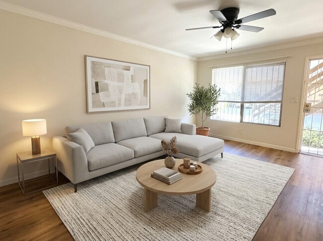 Building Photo - Bungalows