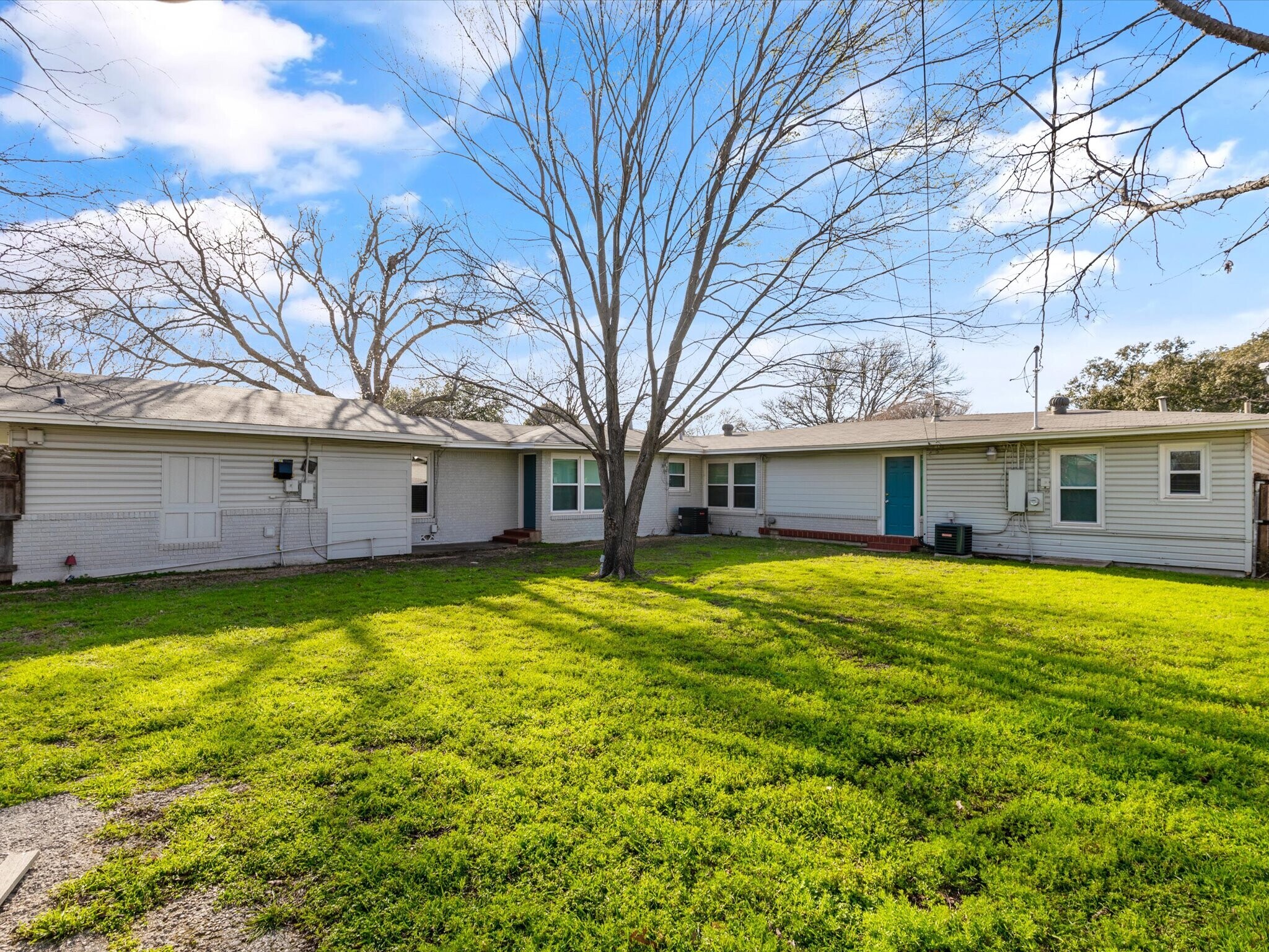 Building Photo - 4201 Anita Ave