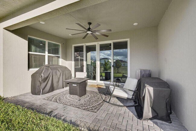 Building Photo - 1543 Stockbridge St