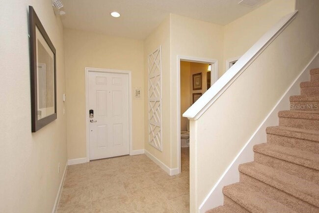 Building Photo - 3053 Beach Palm Ave