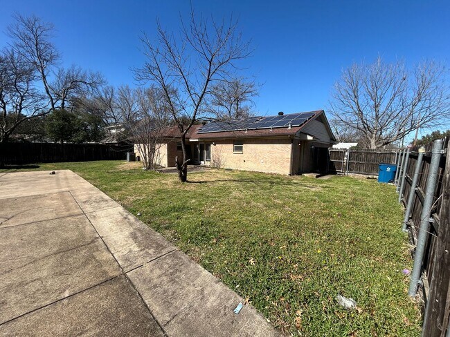 Building Photo - 13324 Shahan Dr