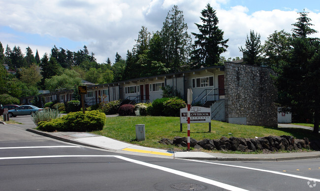 Building Photo - Willowbrook Apartments