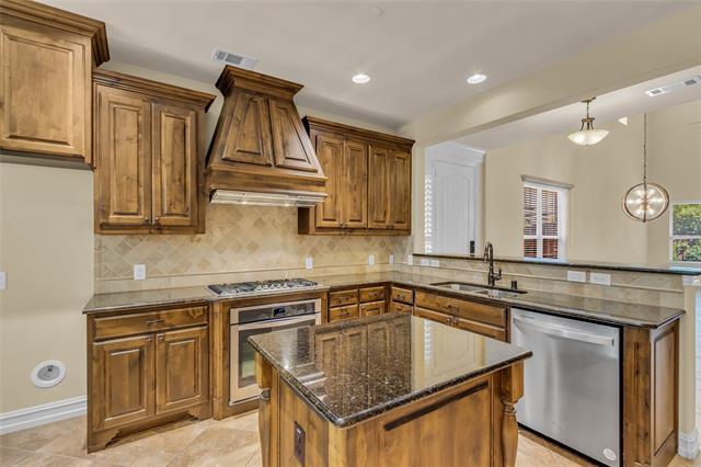 Building Photo - 4709 Bayview Dr
