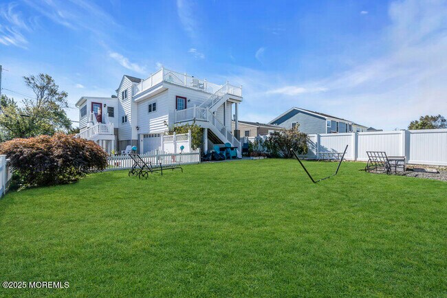 Building Photo - 101 St Louis Ave