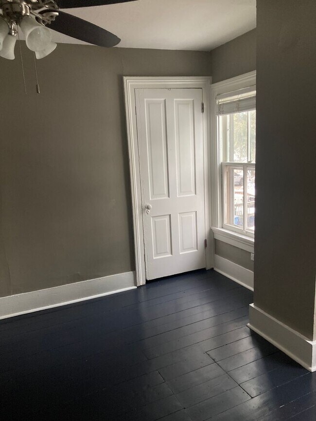 Building Photo - Updated 3 bedroom 1 bath home in downtown Morris