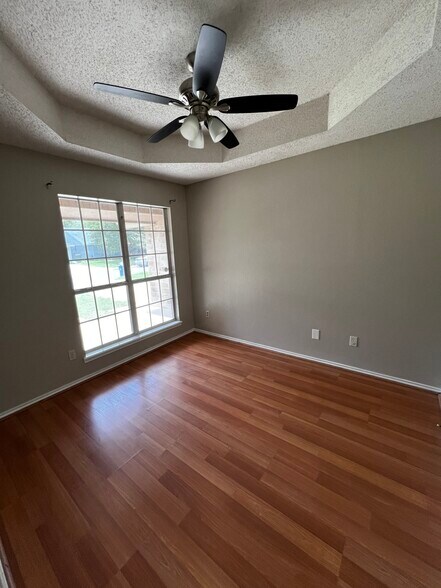Building Photo - 3535 Warwick Glen Dr