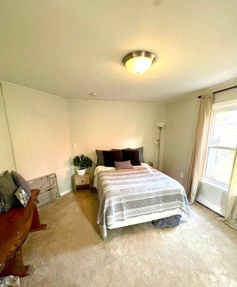 Building Photo - 8 Harris St