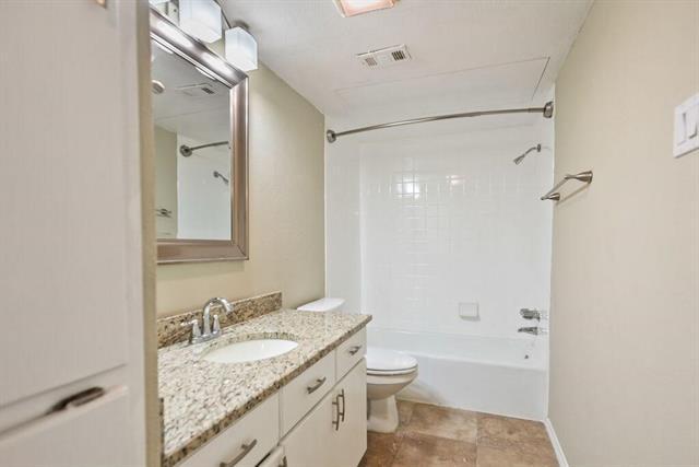 Building Photo - 4524 Amesbury Dr