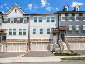 Building Photo - 35 Dahlia Dr