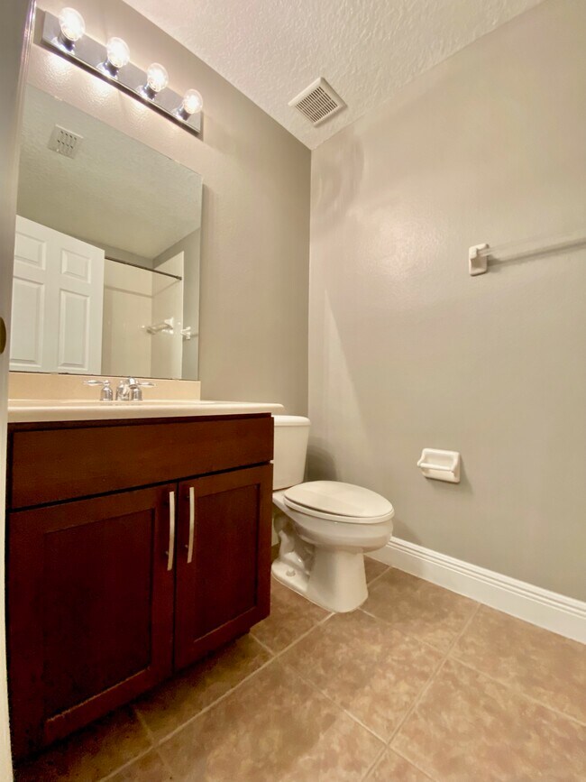 Building Photo - 4956 Luge Ln