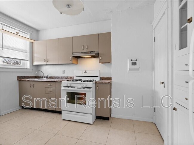 Building Photo - 7208 Zephyr Pl