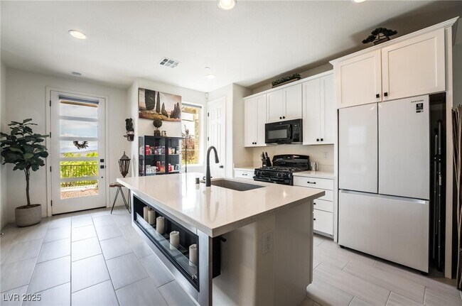 Building Photo - 128 Kimberlite Dr