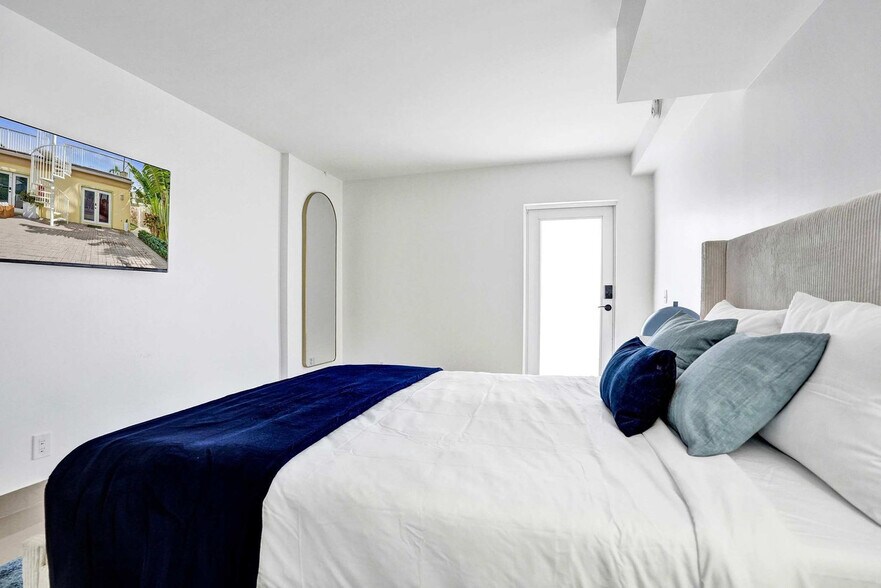 Building Photo - 905 N Federal Hwy