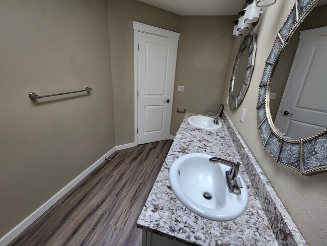 Building Photo - 958 152nd St E