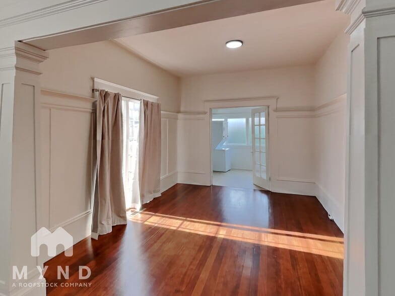 Building Photo - 2189 Colfax St