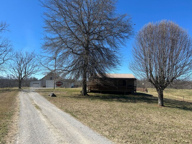 Primary Photo - 2 Rental Units on 1 Property, Unique TN Co...