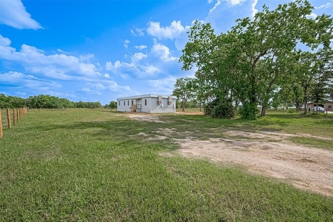 Building Photo - 22334 FM 762 Rd