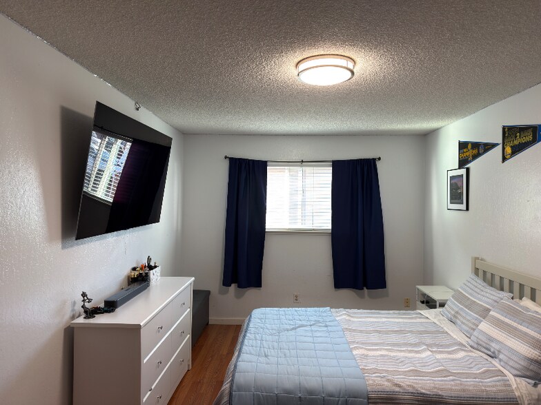 Building Photo - 151 Mentel Ave
