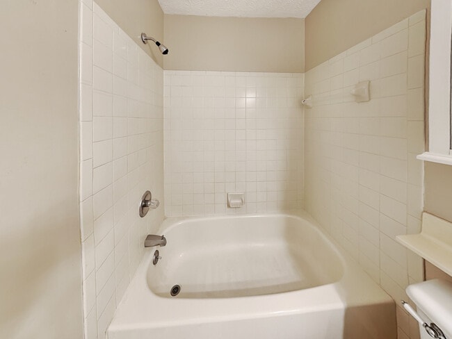 Building Photo - 8622 Cedar Key Dr
