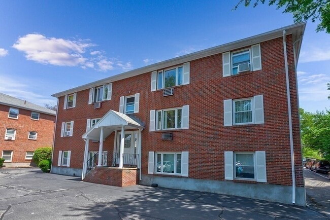 Building Photo - 112 Decatur St