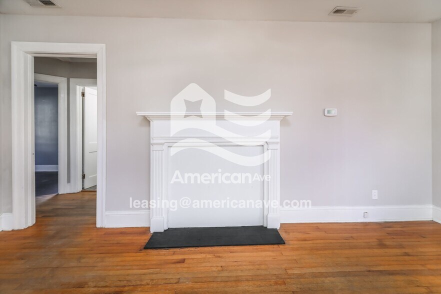 Building Photo - 203 Kincaid Ave NW