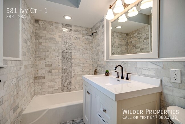Building Photo - 581 Ivy Ct