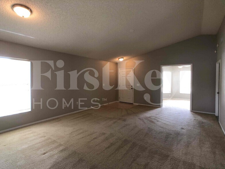 Building Photo - 9801 Morris Glen Way