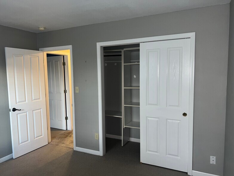 Guest Bedroom 1 - 227 Lakemoore St