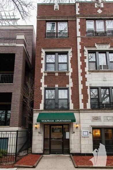 Building Photo - 838 W Wolfram St