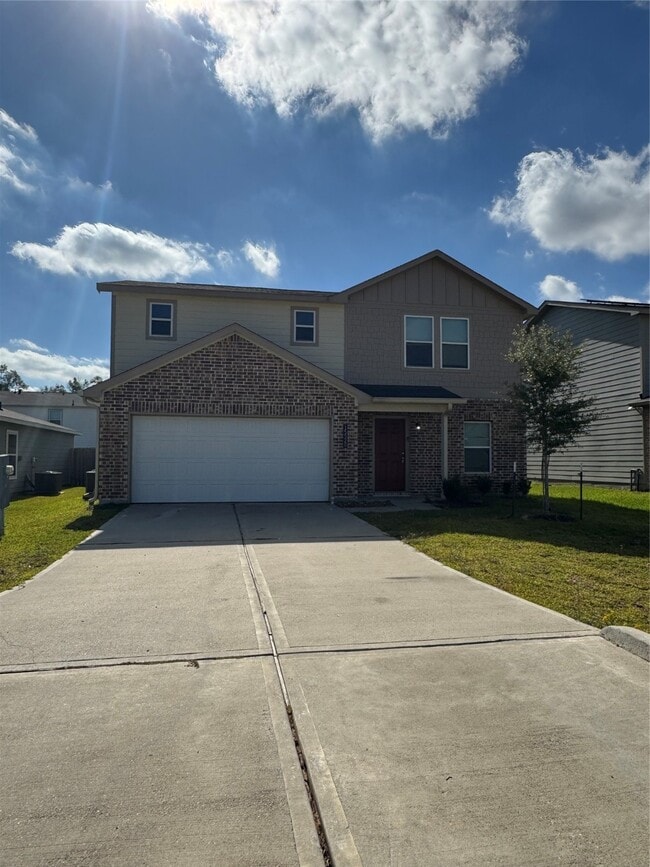 Building Photo - 15520 Taylorcrest Dr