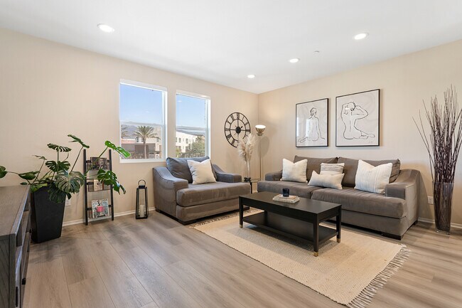 Building Photo - 9548 Greenley Pl