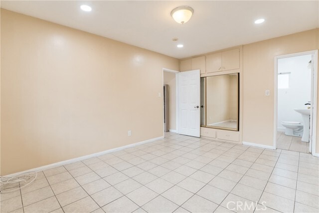 Building Photo - 921 Carob Way