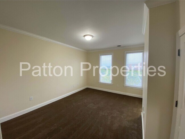 Building Photo - 1308 Pulaski St