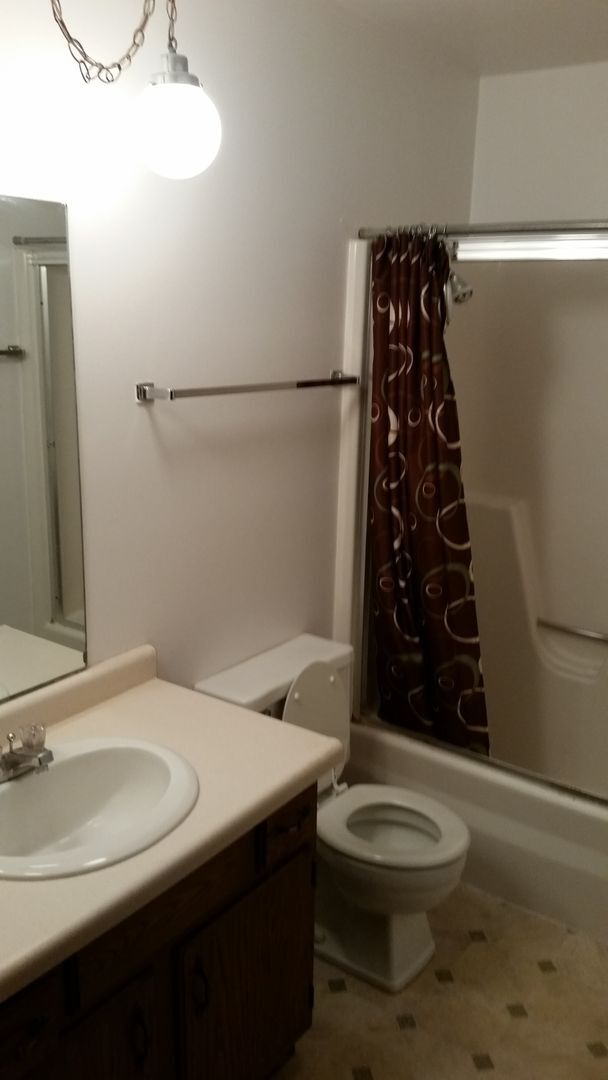 Building Photo - Fandre Dr 2823-2825