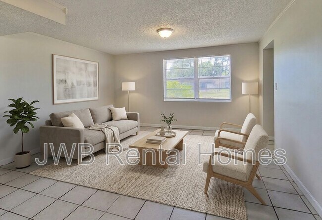 Building Photo - 7833 Eaton Ave