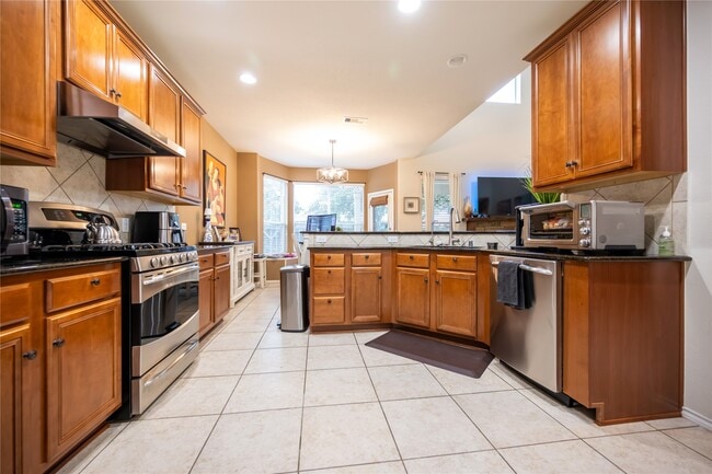 Building Photo - 26318 Cedar Pine Dr