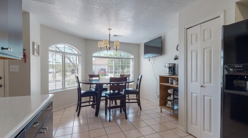 Building Photo - 1744 Blueberry Dr NE