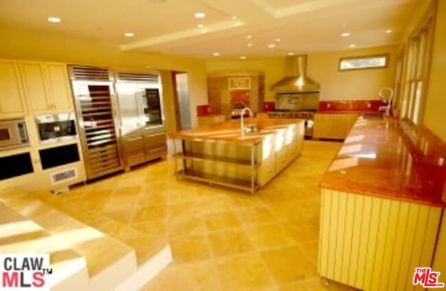 Building Photo - 723 Latigo Canyon Rd