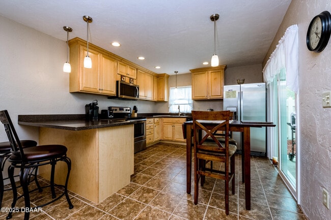 Building Photo - 168 Sweetgum Ln