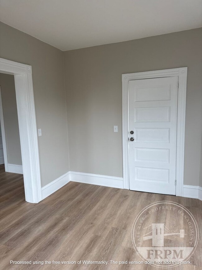 Building Photo - 33 16th St