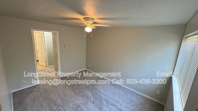 Building Photo - 915 SW Adams Ave